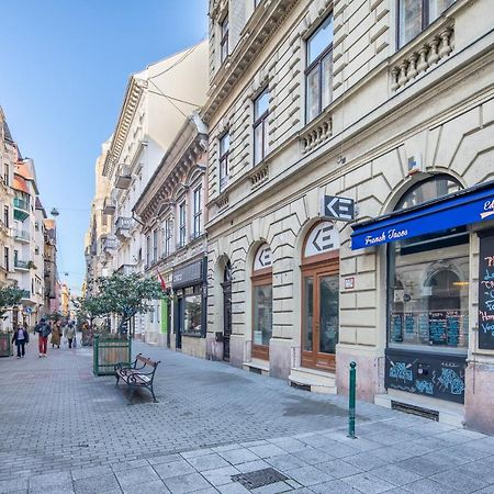 Melody Meadow Apartment Budapesta Exterior foto